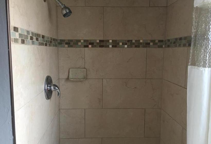 Townhouse Motel   West Sacramento