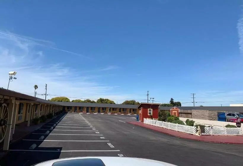 Wagon Wheel Motel