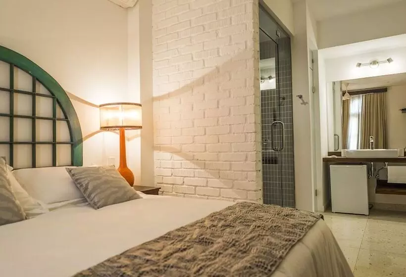 Quinta & Ocho Hotel Boutique