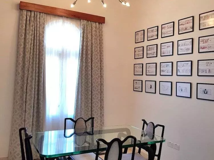 Quinta & Ocho Hotel Boutique