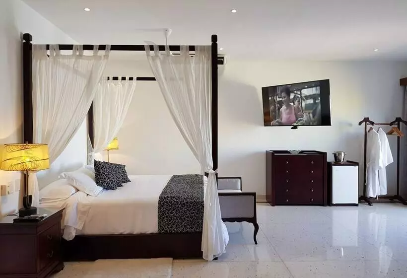 Quinta & Ocho Hotel Boutique