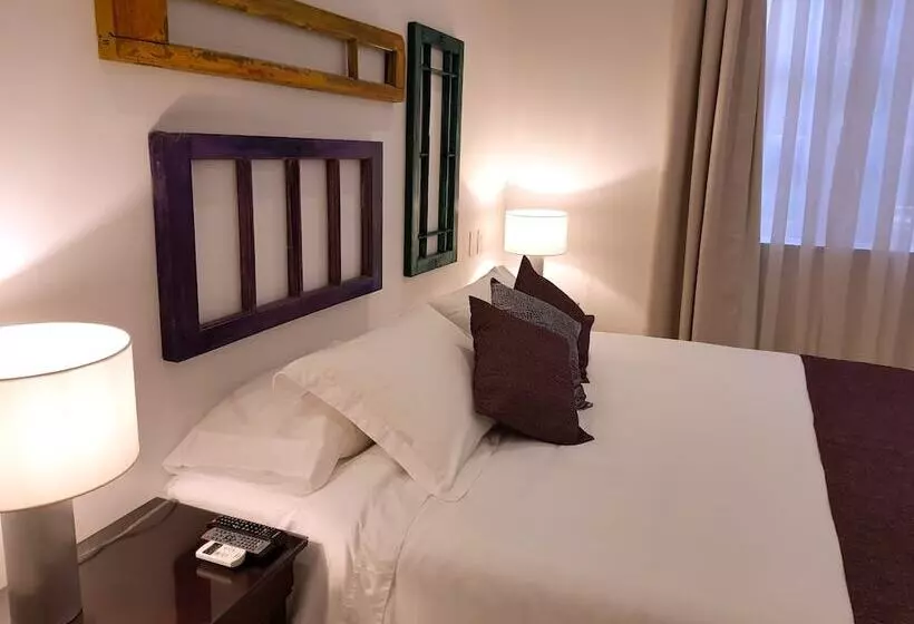 Quinta & Ocho Hotel Boutique