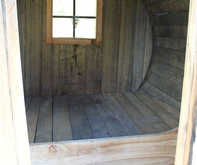 فندق ريفى Lerkekåsa Vingård