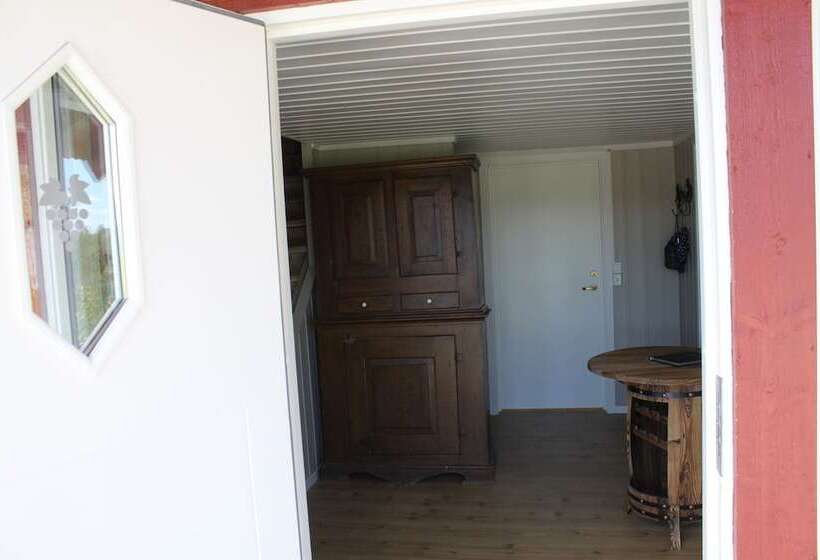 فندق ريفى Lerkekåsa Vingård