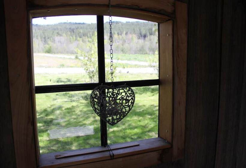 فندق ريفى Lerkekåsa Vingård