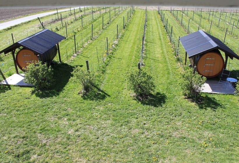 فندق ريفى Lerkekåsa Vingård