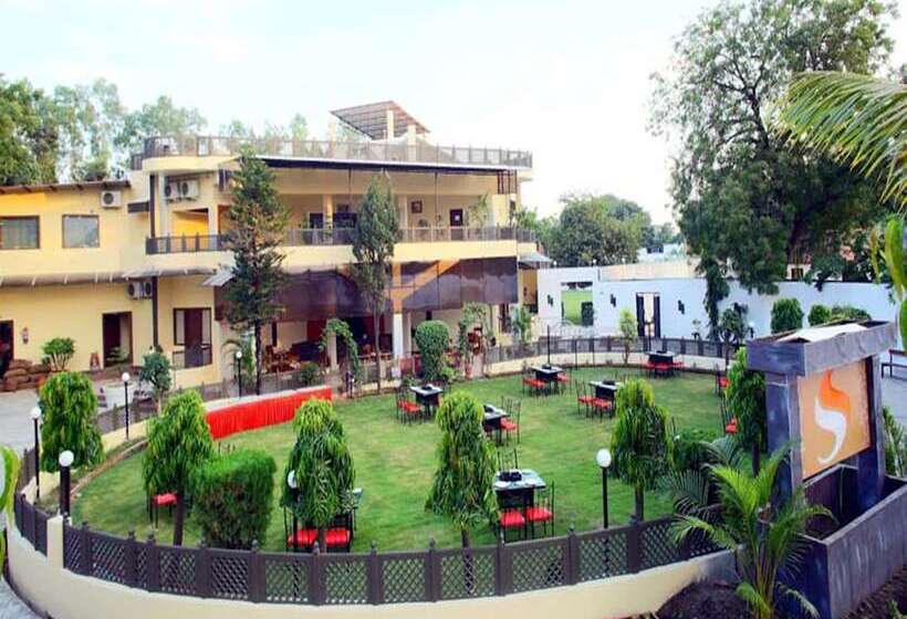 호텔 Saroj Sagar   Sagar