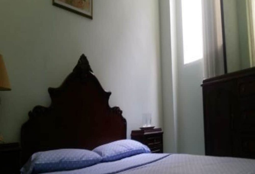 پانسیون Cary Apartment