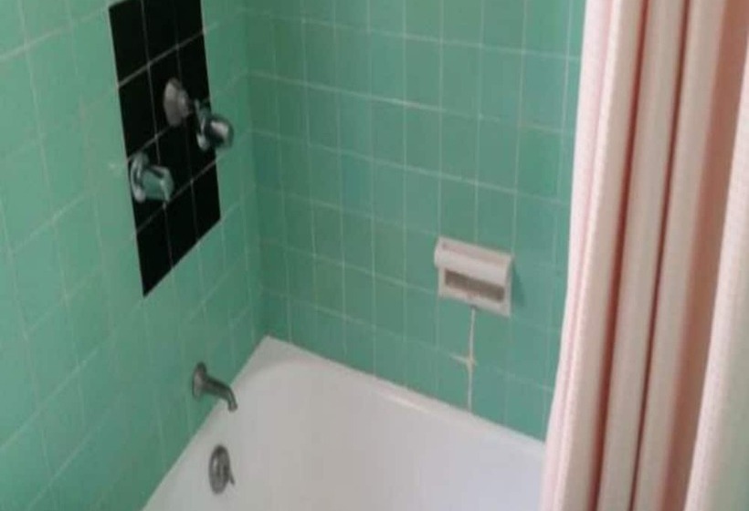 پانسیون Cary Apartment