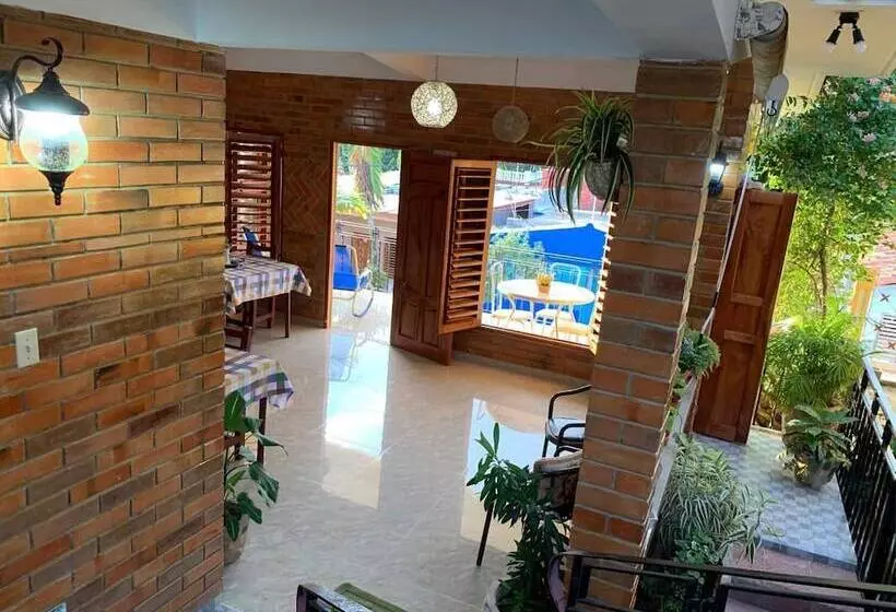 ペンション Casa Nilda