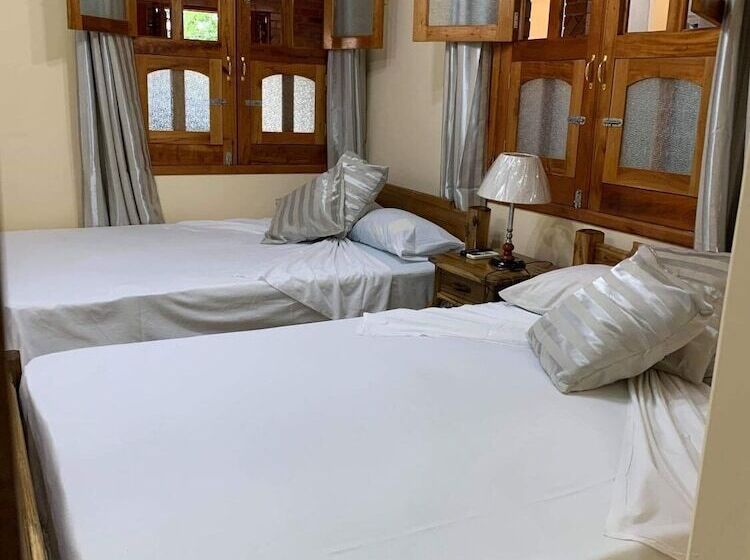 پانسیون Casa Nilda