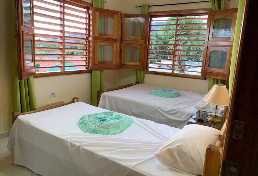 پانسیون Casa Nilda