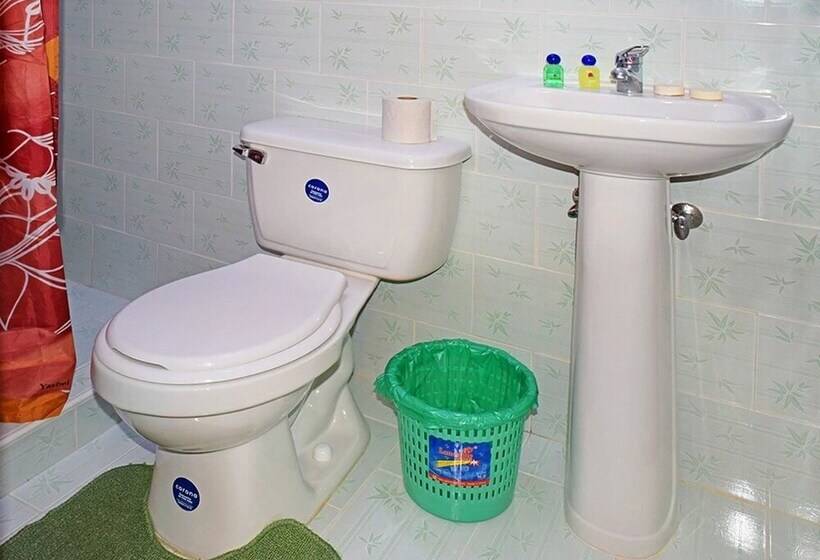 پانسیون Hostal La Isabelita