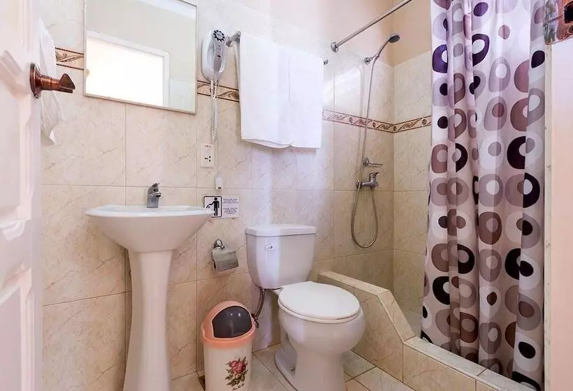 ペンション Hostal Omar Esquerra Trinidad