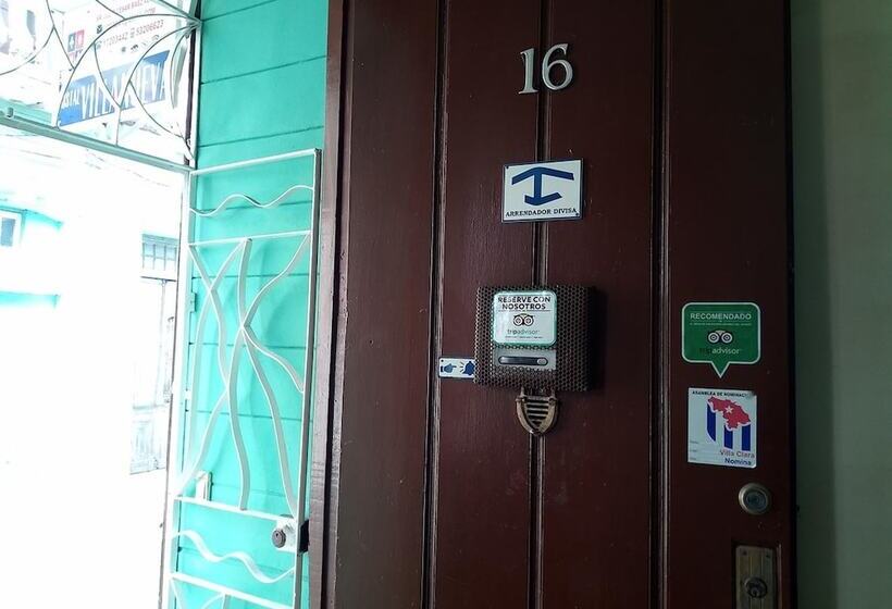 پانسیون Hostal Villanueva