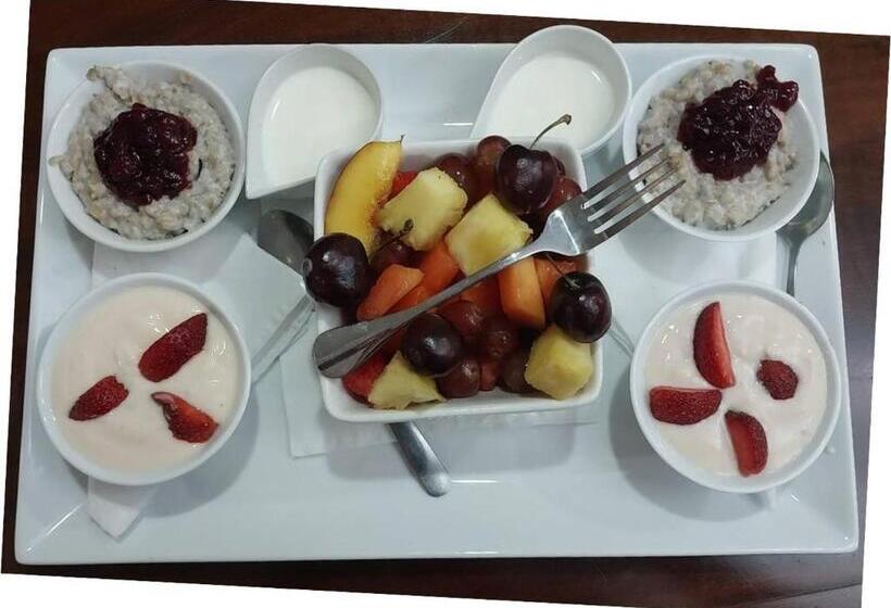 پانسیون The Rhino Room At Frederick S Place