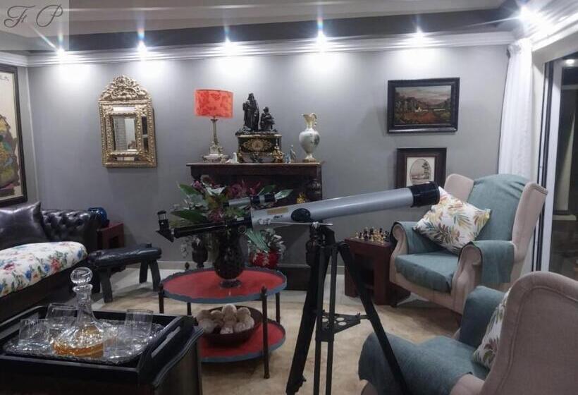 پانسیون The Rhino Room At Frederick S Place