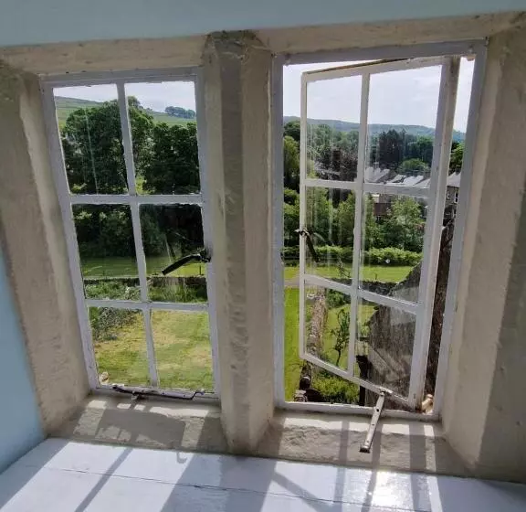2 Stanhope Hall B&b