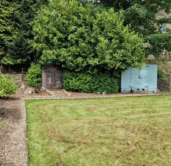 2 Stanhope Hall B&b