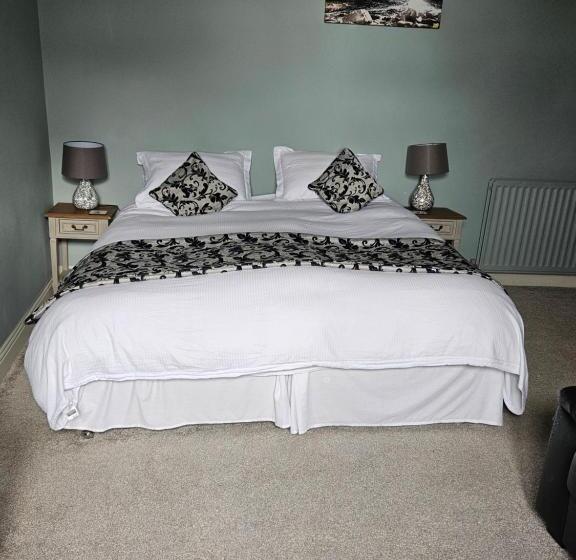2 Stanhope Hall B&b