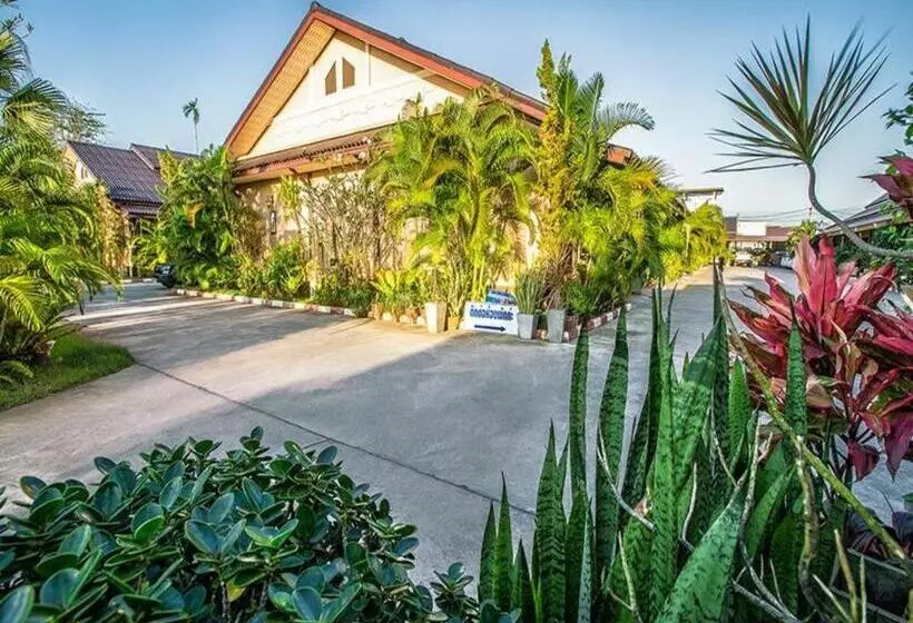 Baan Suan Rim Num Resort