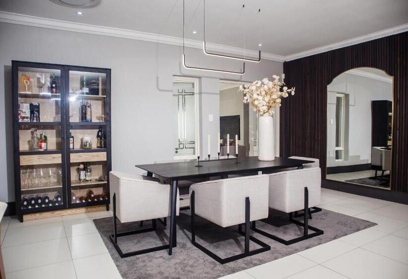 ベッドアンドブレックファースト 5 On Dana Street