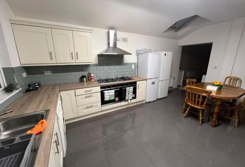 민박 Cama Doble Con Baño Privado D24