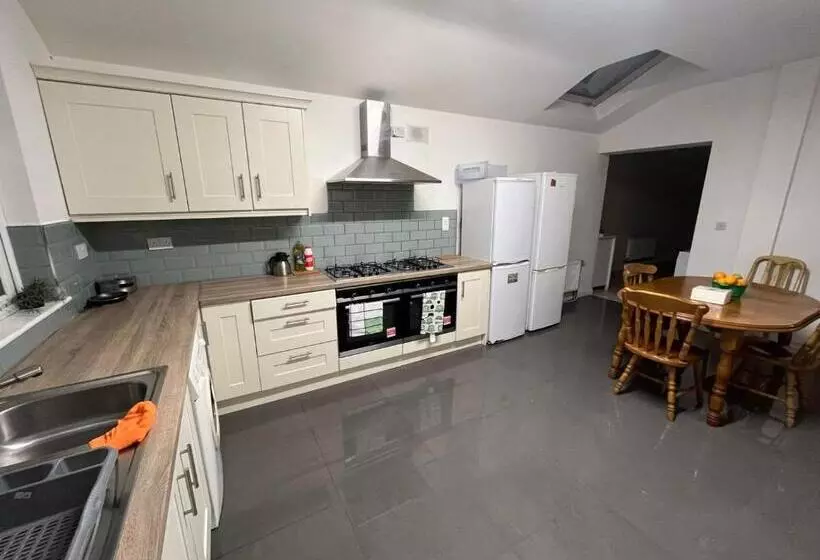 Aamiaismajoitus (B&B) Cama Doble Con Baño Privado D24