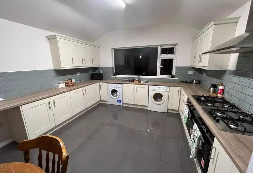 Aamiaismajoitus (B&B) Cama Doble Con Baño Privado D24