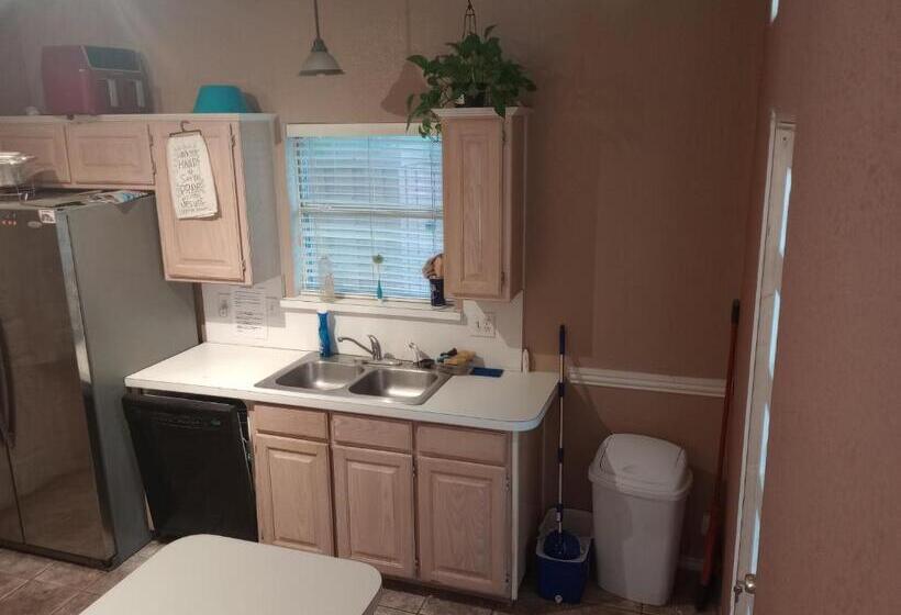 Bed and Breakfast Quick Stay Palace, Peace, Pool And Quiet