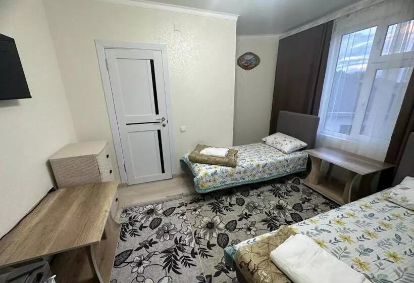 تختخواب و صبحانه коттедж Rayan House