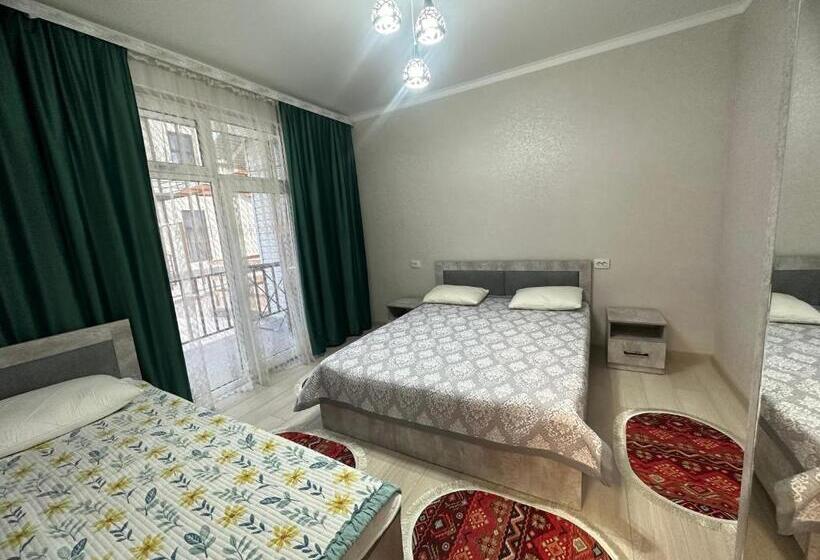 تختخواب و صبحانه коттедж Rayan House