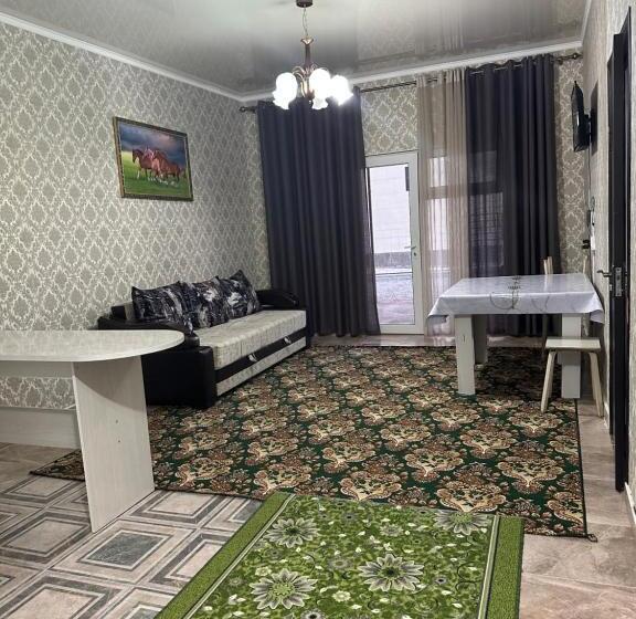 تختخواب و صبحانه коттедж Rayan House