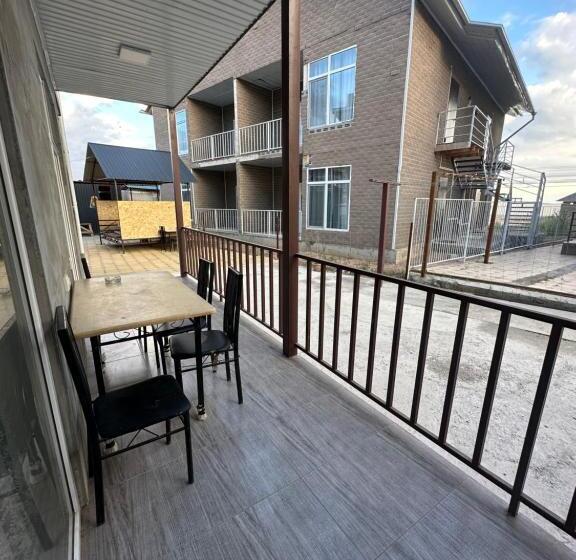 تختخواب و صبحانه коттедж Rayan House