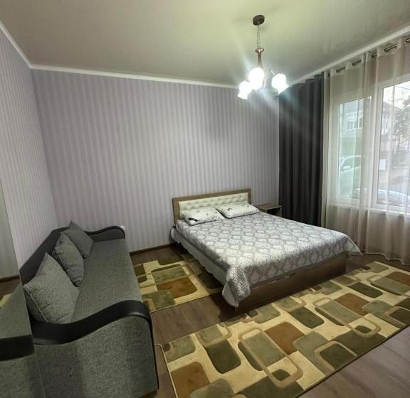 تختخواب و صبحانه коттедж Rayan House