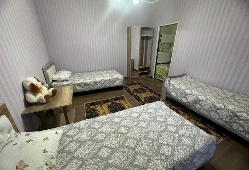 تختخواب و صبحانه коттедж Rayan House