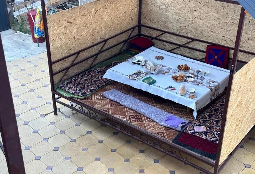 تختخواب و صبحانه коттедж Rayan House