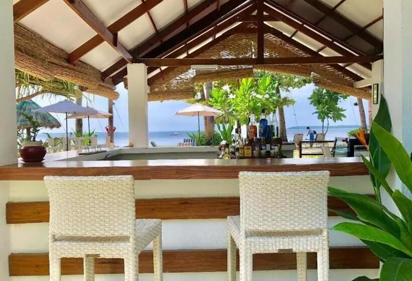 Cherinicole Beach Resort