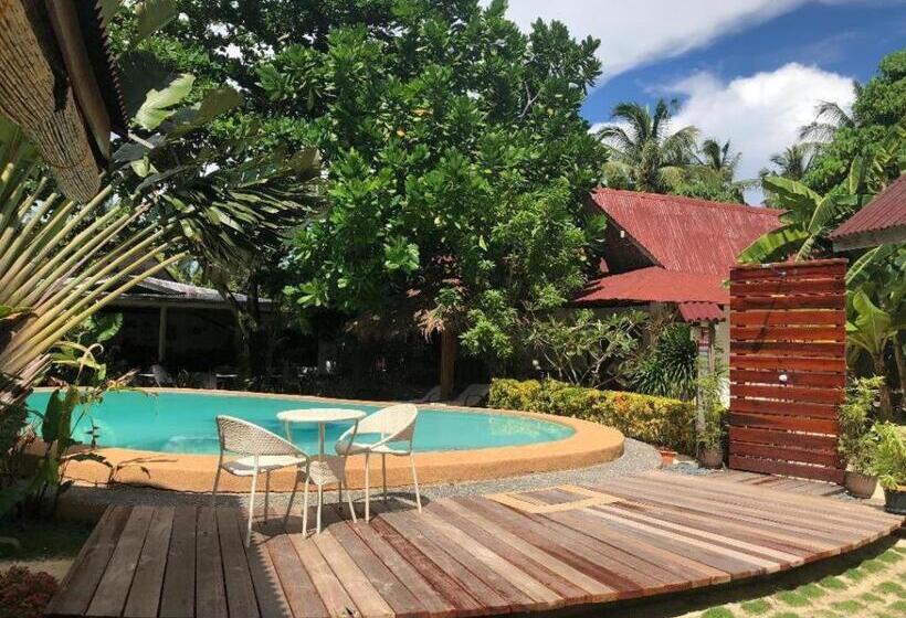 Cherinicole Beach Resort