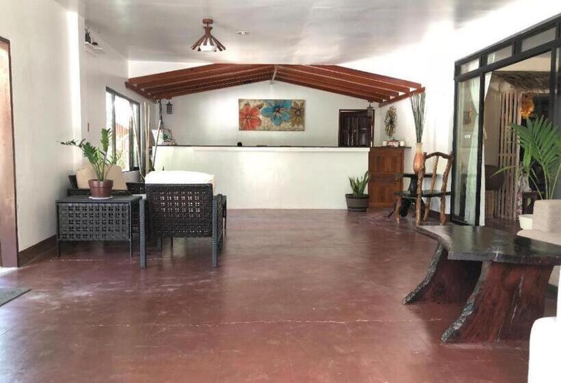 Cherinicole Beach Resort