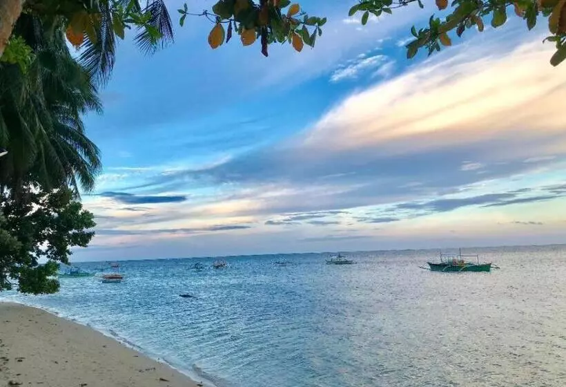 Cherinicole Beach Resort