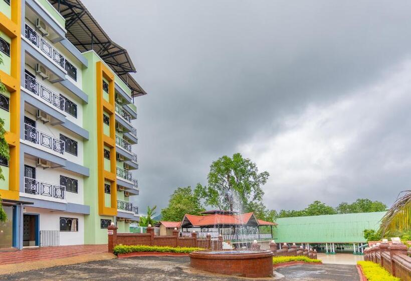 Treebo Green Village Resort   Goa