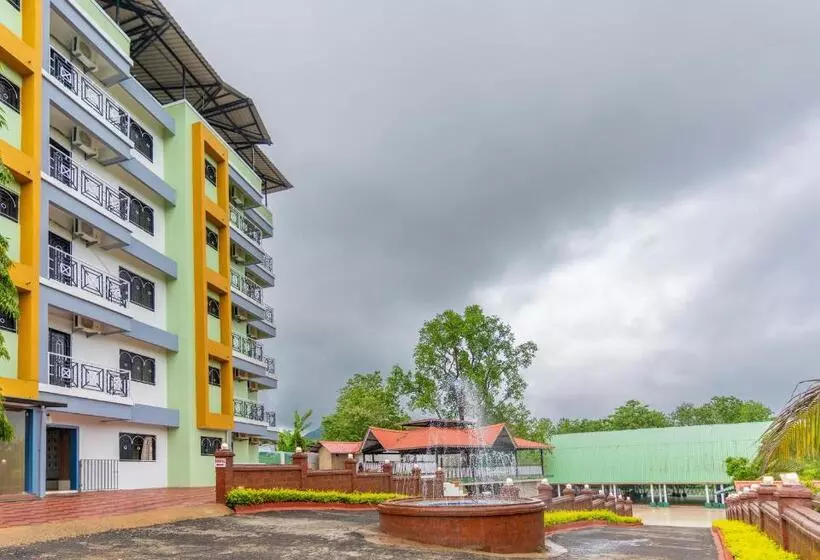 Treebo Green Village Resort   Goa