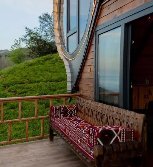 Kapselihotelli Himora Bungalov