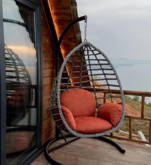 فنادق الكبسولة Himora Bungalov