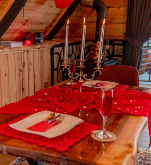 فنادق الكبسولة Himora Bungalov