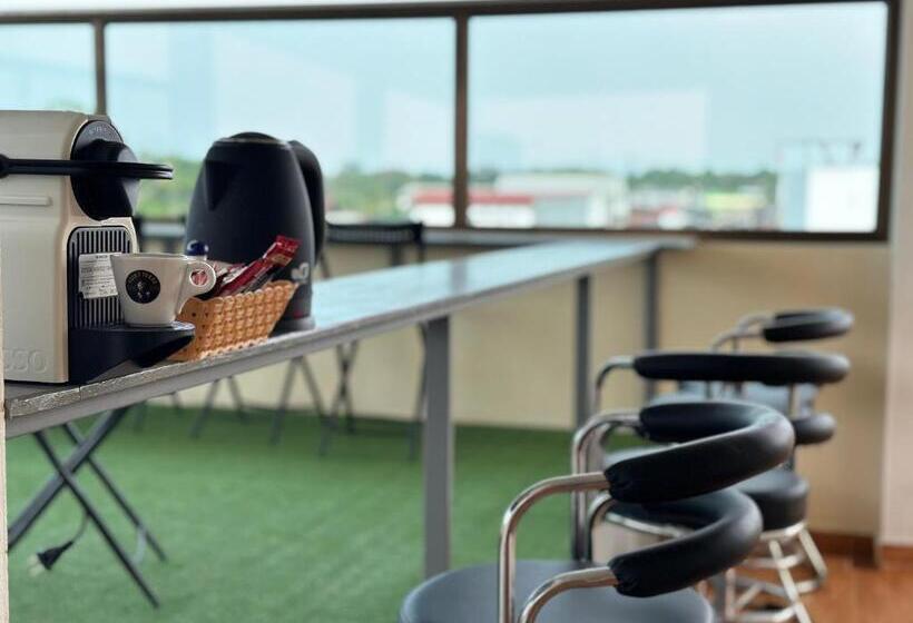 Отель Goodtimeบึงโขงหลง