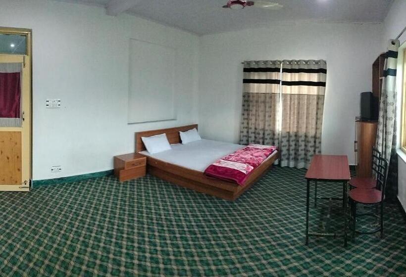 Hotel Green Gallery And Restaurant