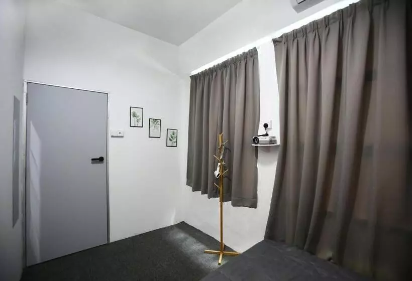 ホテル Hangoutspacez Queensbay At Bayan Lepas Penang
