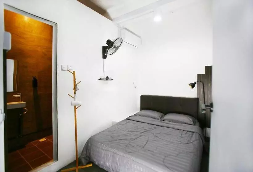 ホテル Hangoutspacez Queensbay At Bayan Lepas Penang
